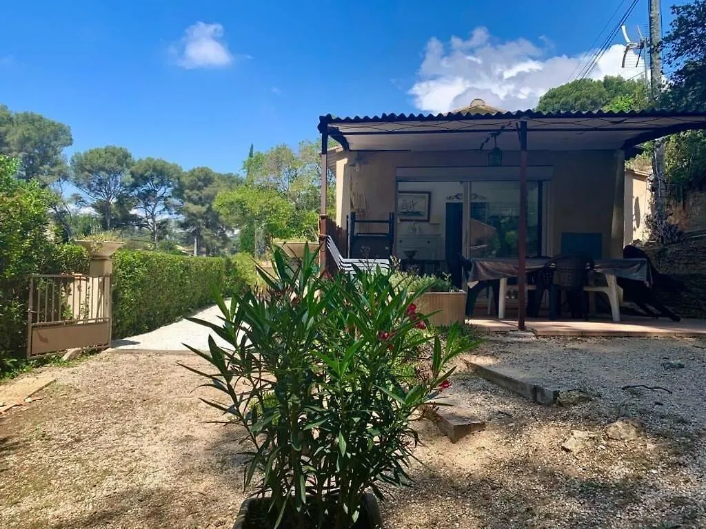 Bandol-Maison La Bienvenue 9Mn A Pied Mer-Calanque Port D'Alon-Grand Jardin+Fibre Wifi Saint-Cyr-sur-Mer 0*,  France