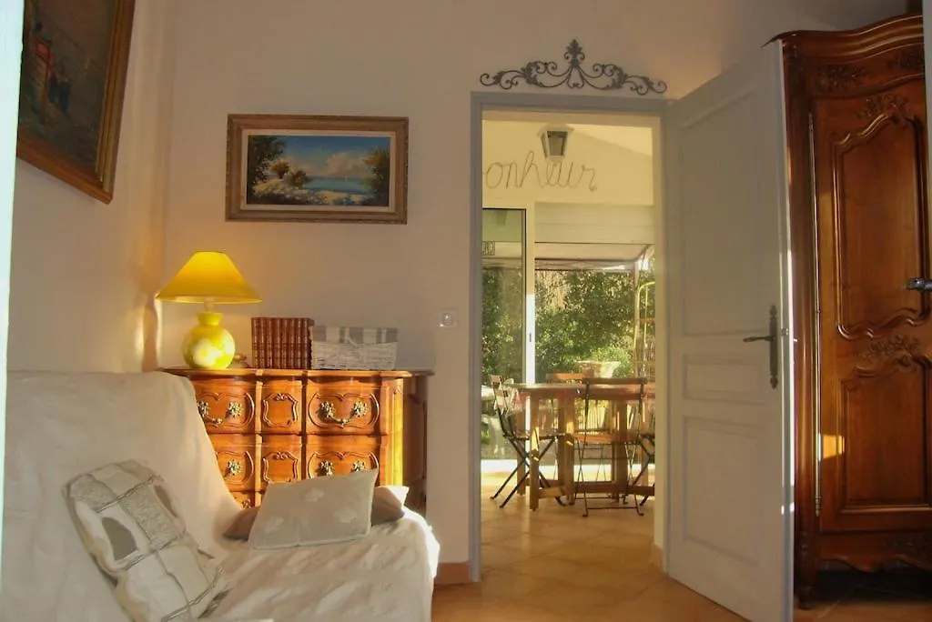 Bandol-Maison La Bienvenue 9Mn A Pied Mer-Calanque Port D'Alon-Grand Jardin+Fibre Wifi Saint-Cyr-sur-Mer 0*,  France