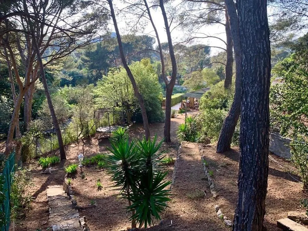 Bandol-Maison La Bienvenue 9Mn A Pied Mer-Calanque Port D'Alon-Grand Jardin+Fibre Wifi Saint-Cyr-sur-Mer 0*,  France